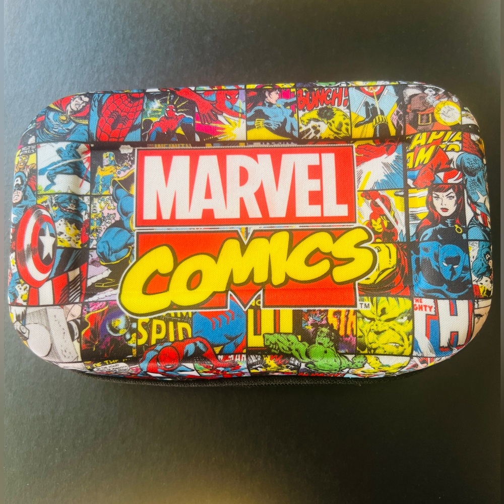 ❤️🌈 COLLECTORS ITEM MARVEL COMICS PENCIL CASE❤️🌈